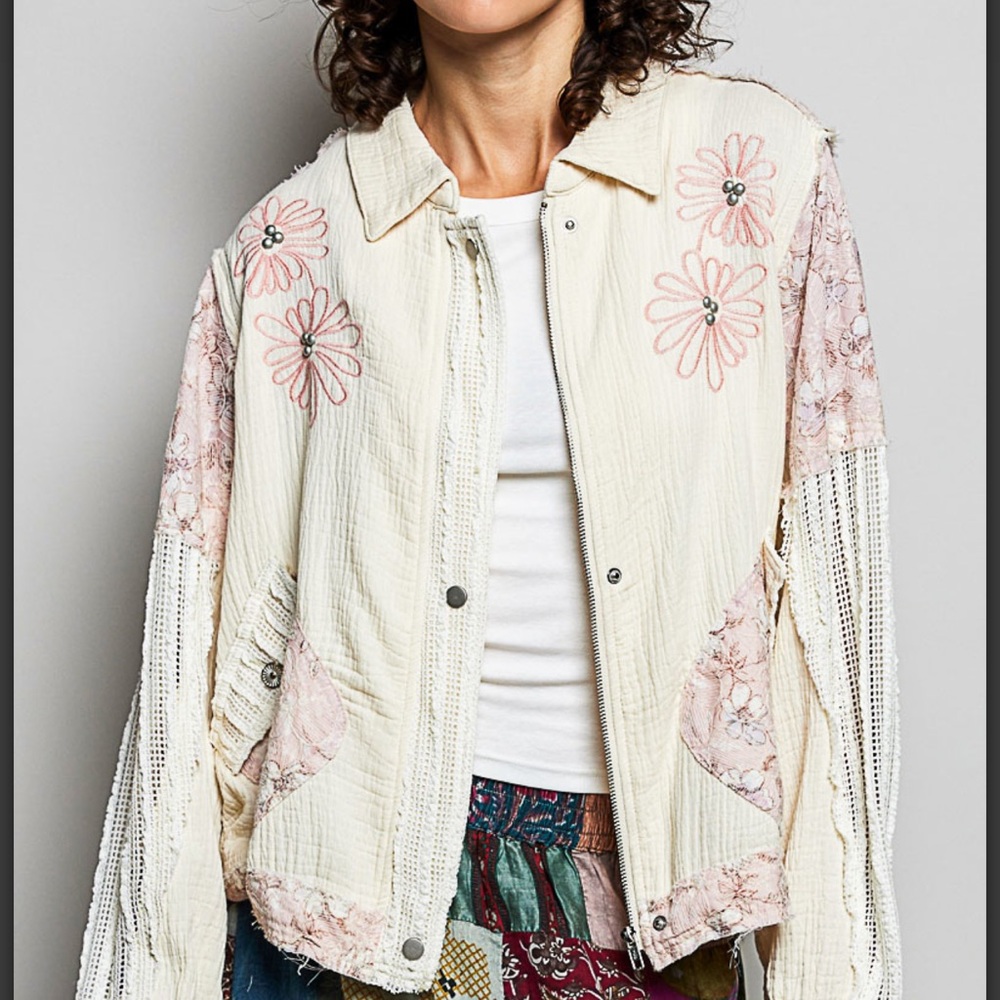 💕SALE! POL Floral Embroidered Women's Jacket - Picture 3 of 6